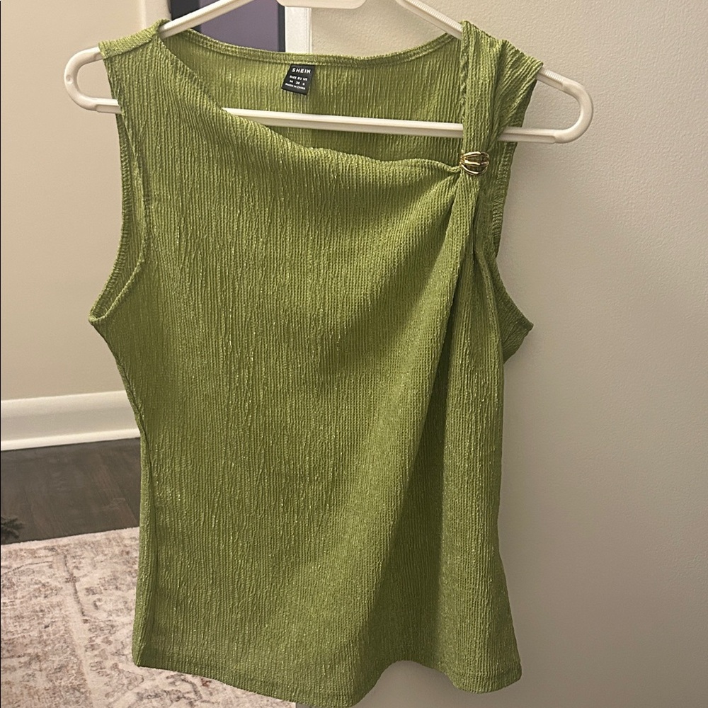SHEIN Green Textured Sleeveless Blouse